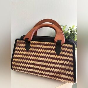 NWOT Woven Handbag with Wooden Handles